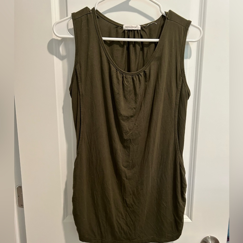 Maternity/Nursing Sleeveless Top